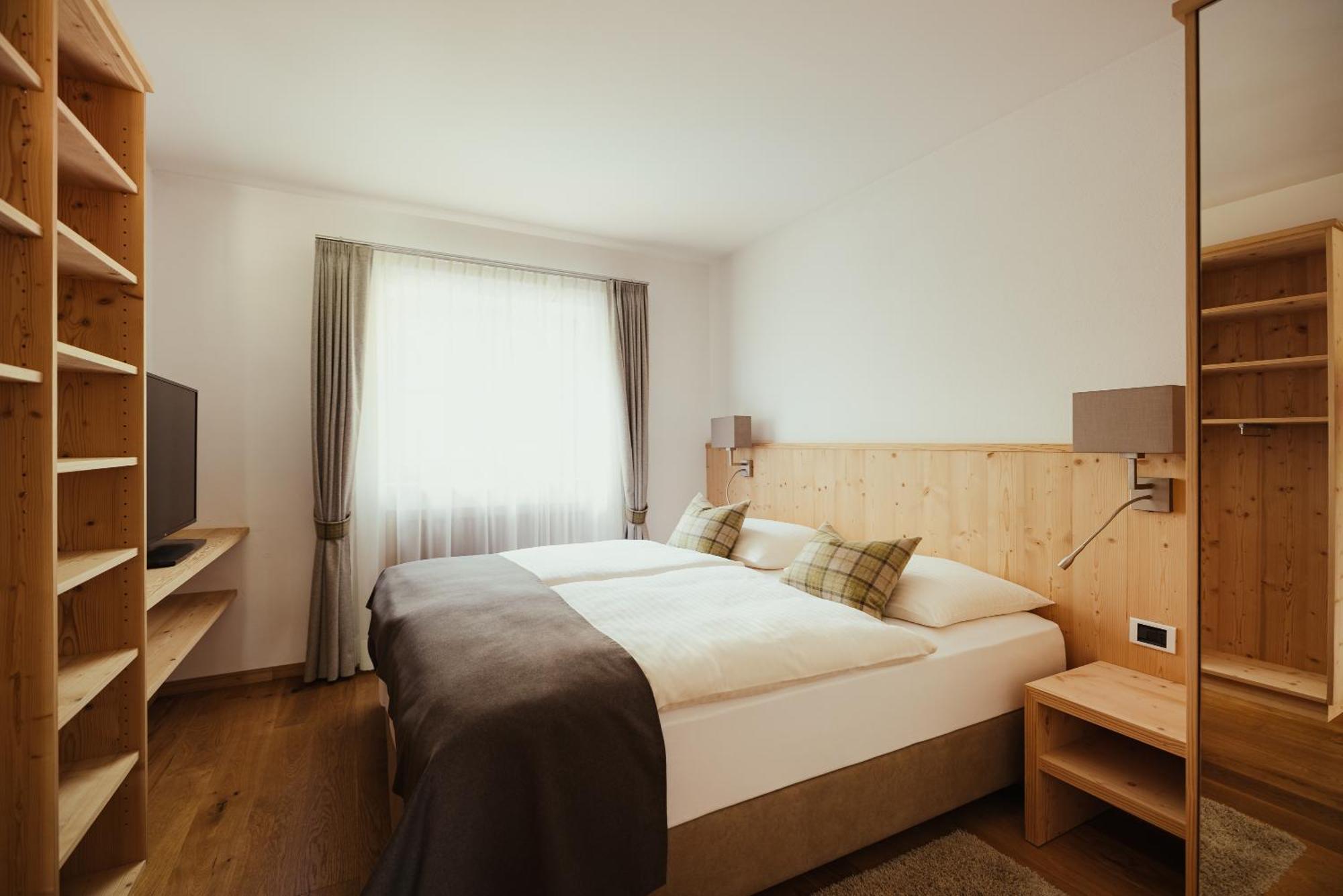 אורטיסיי Hotel Grien מראה חיצוני תמונה